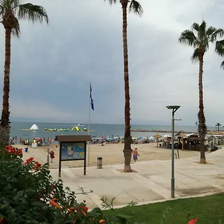 Primera Linea De Mar Con Piscina En Ebrehogar *