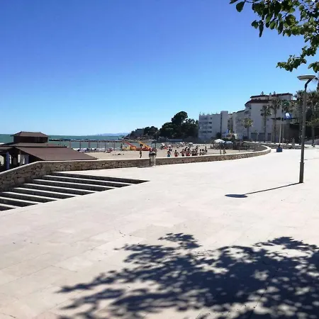 Primera Linea De Mar Con Piscina En Ebrehogar Sant Carles De La Rapita